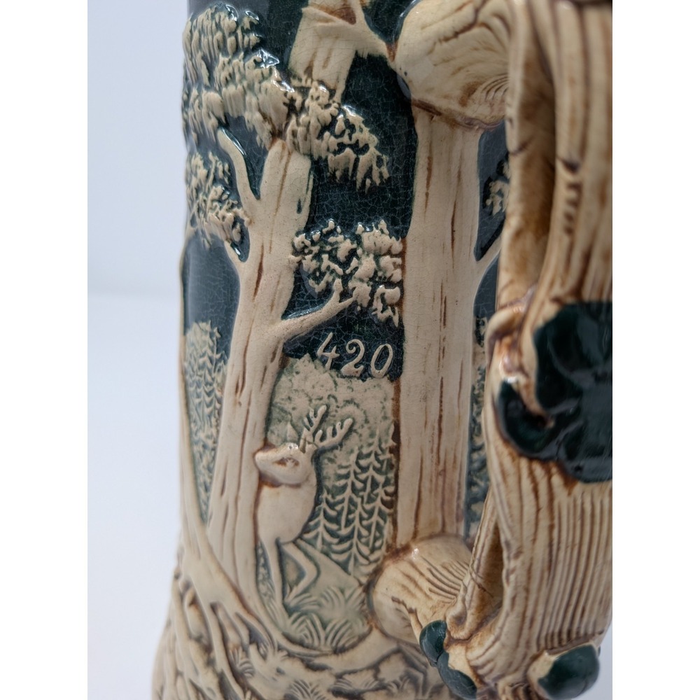 Vintage Stein Germany - Hunter with his Hounds, Deer Scene, 420 Octoberfest - Picture 5 of 11